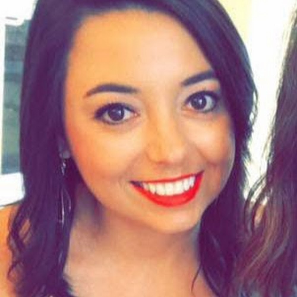 Meet your Posher, Nina